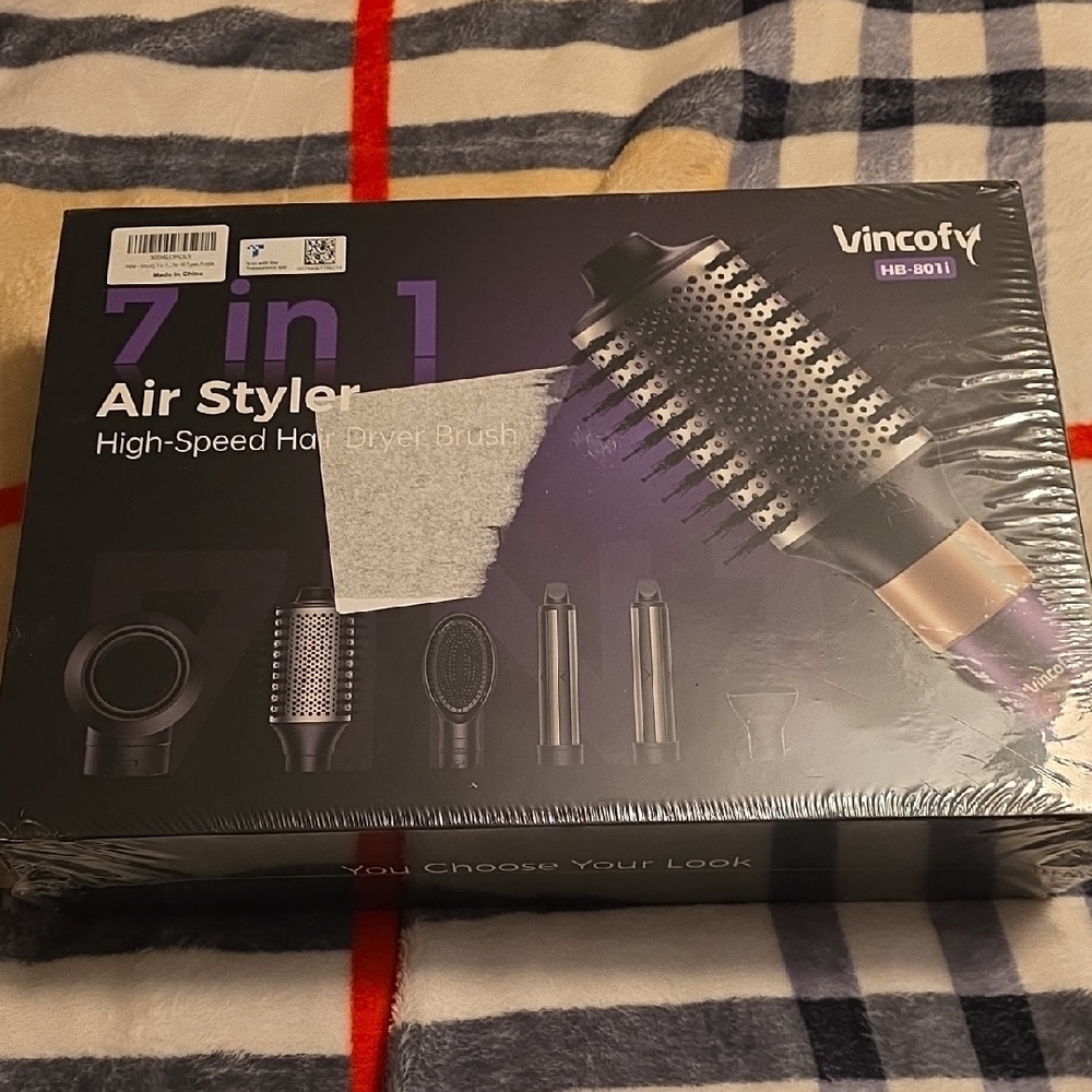 7-in-1 Air Styler - Black and Silver